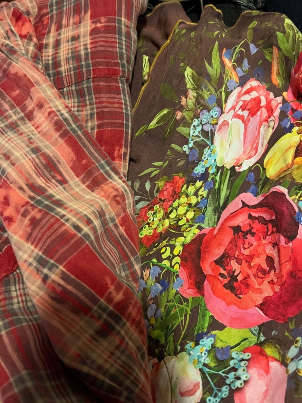 Aratta Medium Floral Scarlet Plaid Long Tunic in Coral Pink - Picture 5 of 11